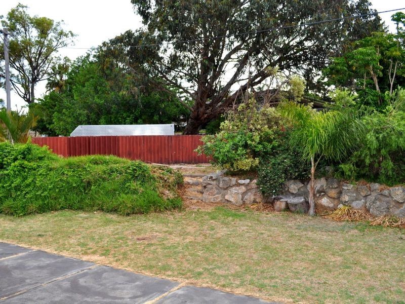 7 Riggs Place, Parmelia WA 6167