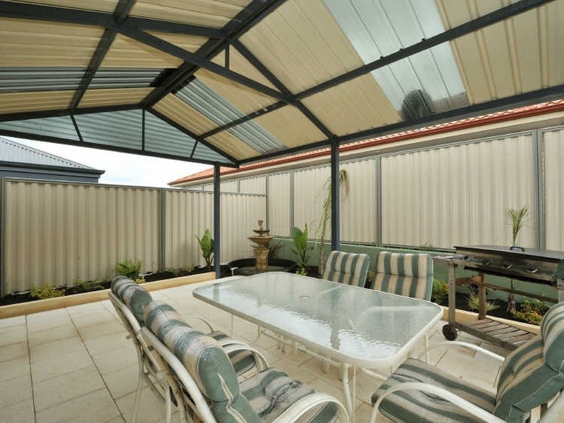 4 Wanstead Vista, Bertram WA 6167