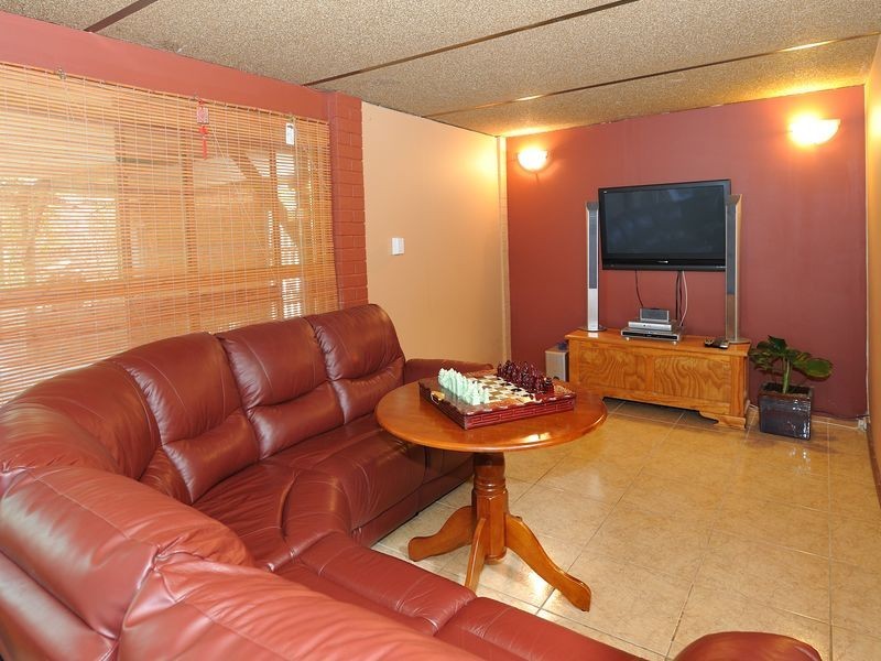 130 Sulphur Rd, Parmelia WA 6167