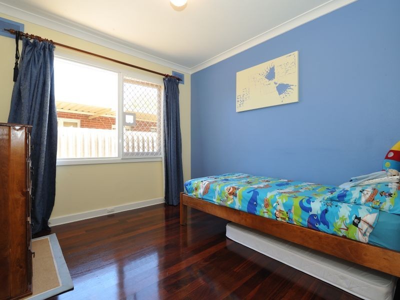 130 Sulphur Rd, Parmelia WA 6167