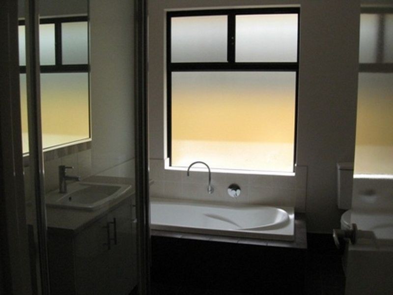 9 Shaftesbury Way, Wellard WA 6170