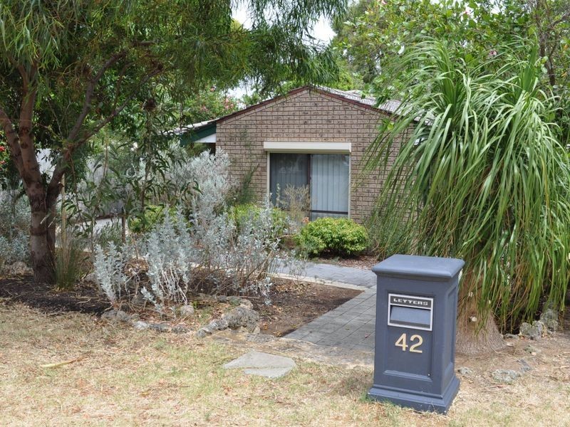 42 Porter Gardens, Leda WA 6170