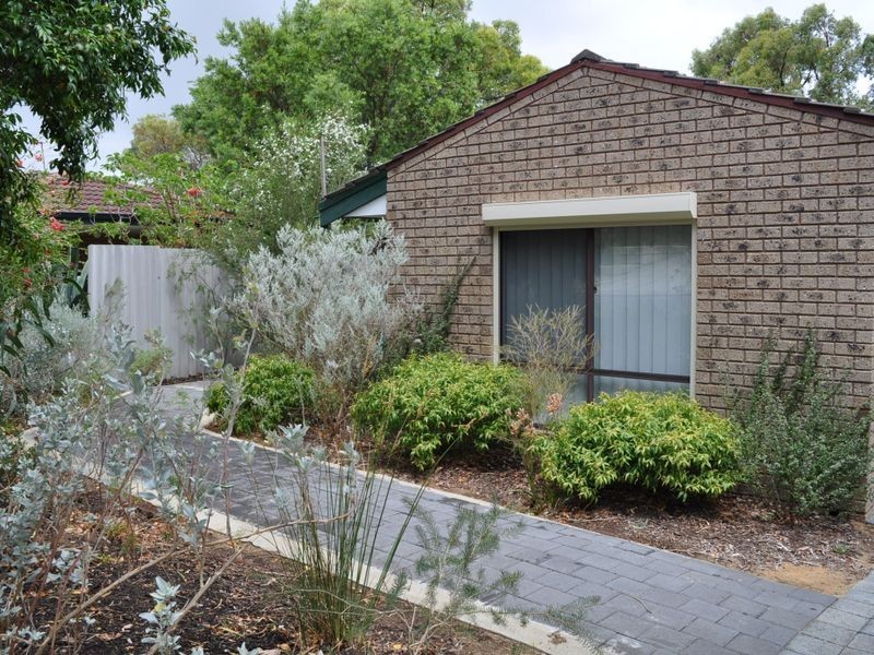 42 Porter Gardens, Leda WA 6170