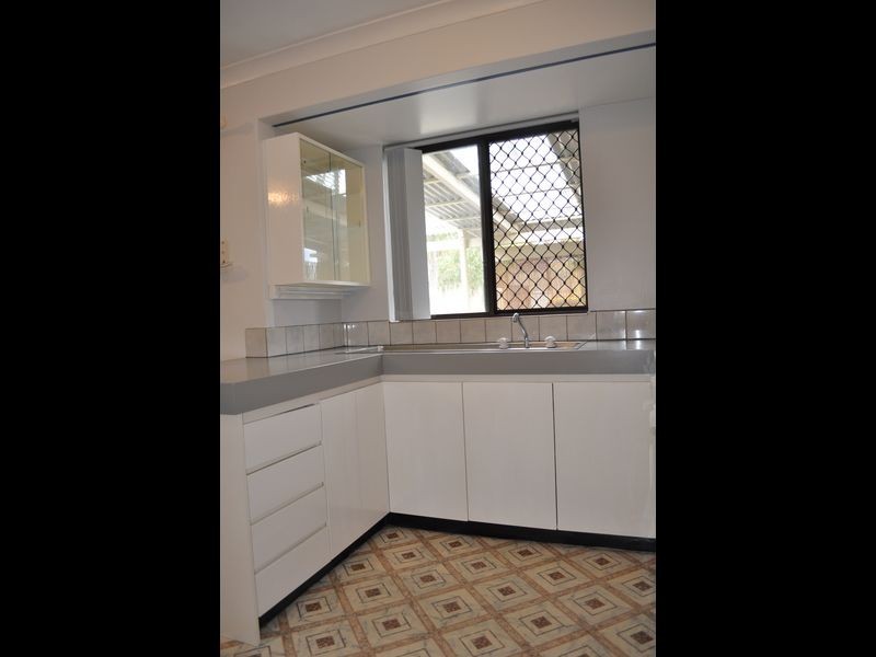 42 Porter Gardens, Leda WA 6170
