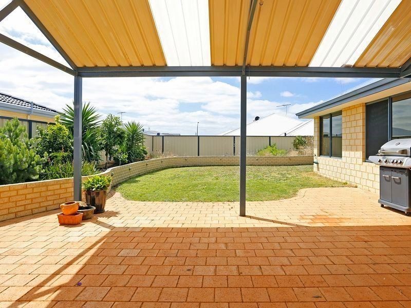 35 Wimbledon Street, Bertram WA 6167