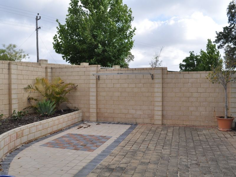 4/21 Disney Road, Parmelia WA 6167