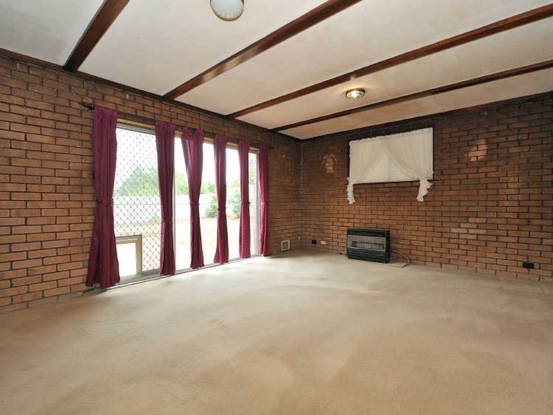 25 Menli Place, Orelia WA 6167