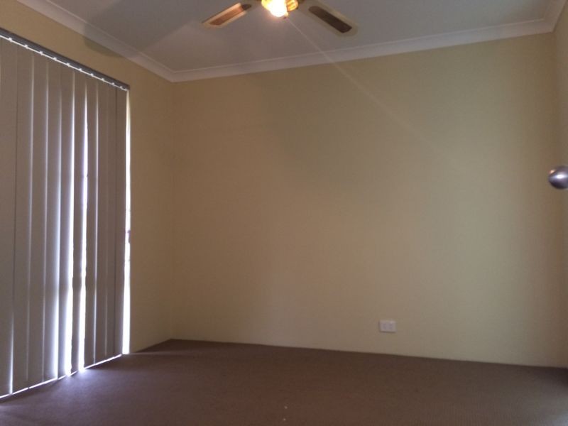 13 Discovery Cresent, Port Kennedy WA 6172