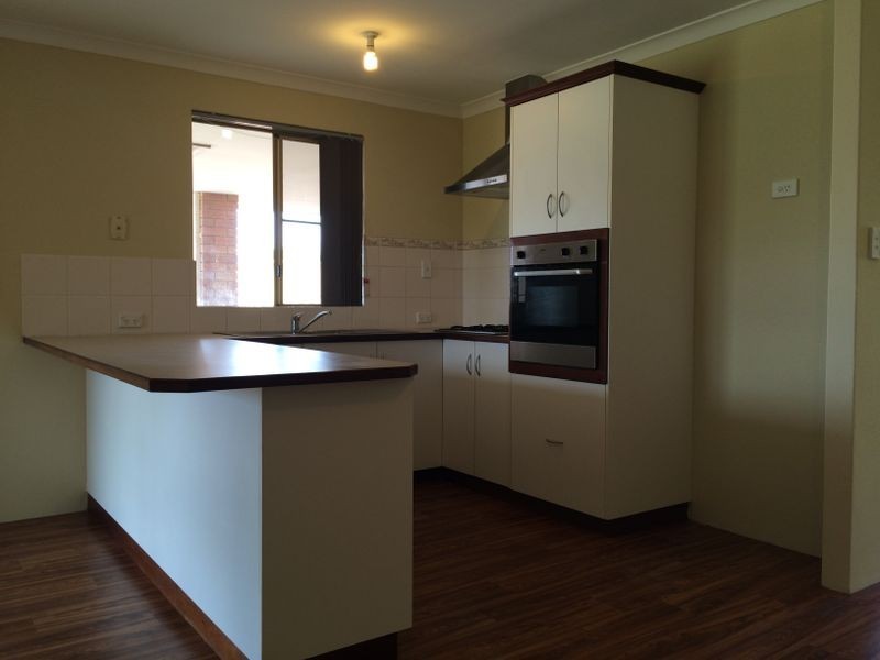 13 Discovery Cresent, Port Kennedy WA 6172