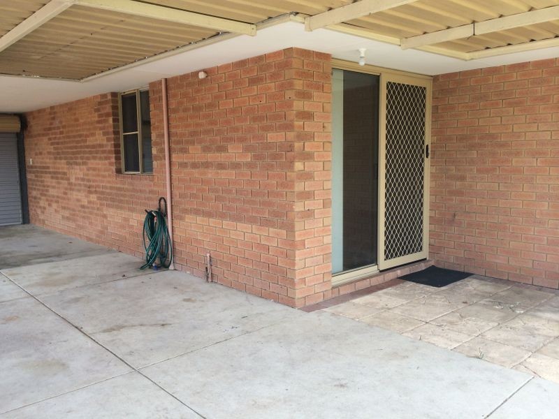 13 Discovery Cresent, Port Kennedy WA 6172