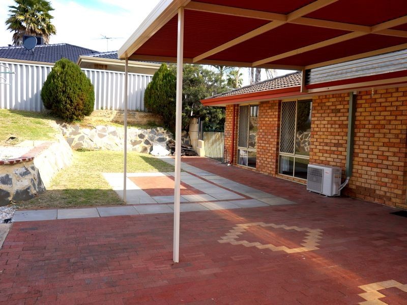 11 Garrett Corner, Parmelia WA 6167