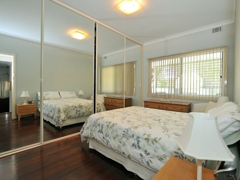 5 Inglis Court, Medina WA 6167