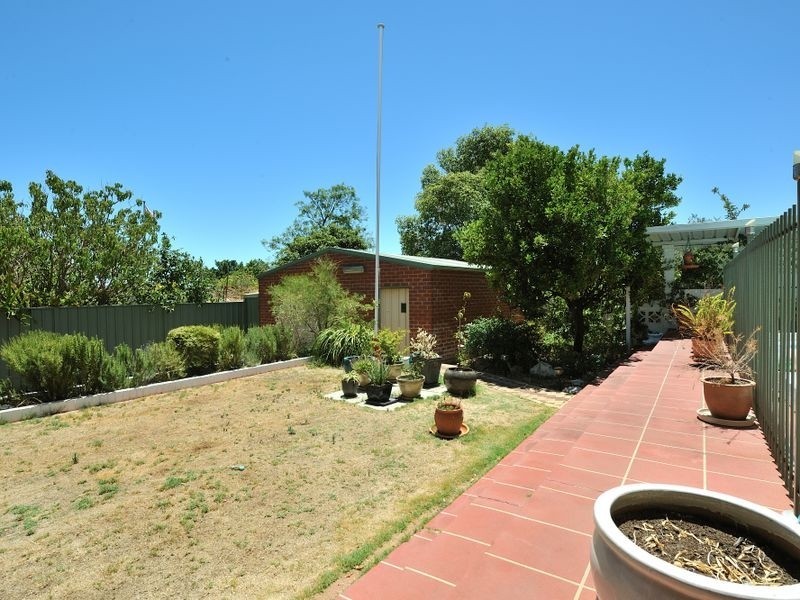 5 Inglis Court, Medina WA 6167