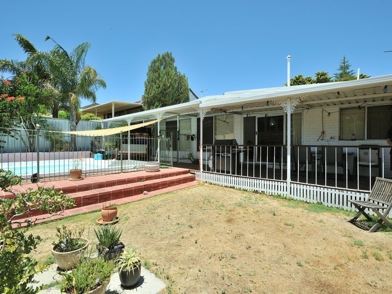 5 Inglis Court, Medina WA 6167