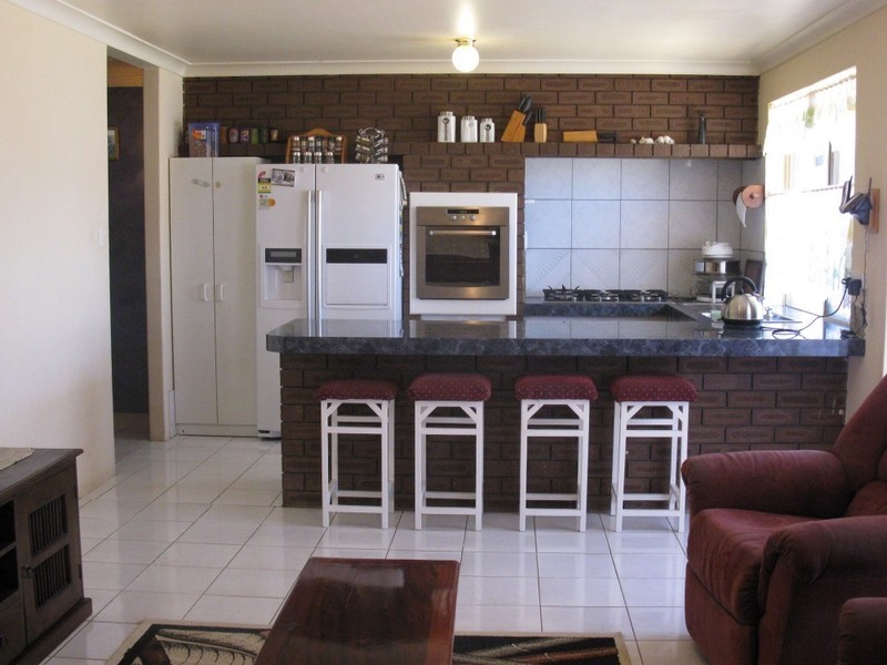 5 Youngs Place, Parmelia WA 6167