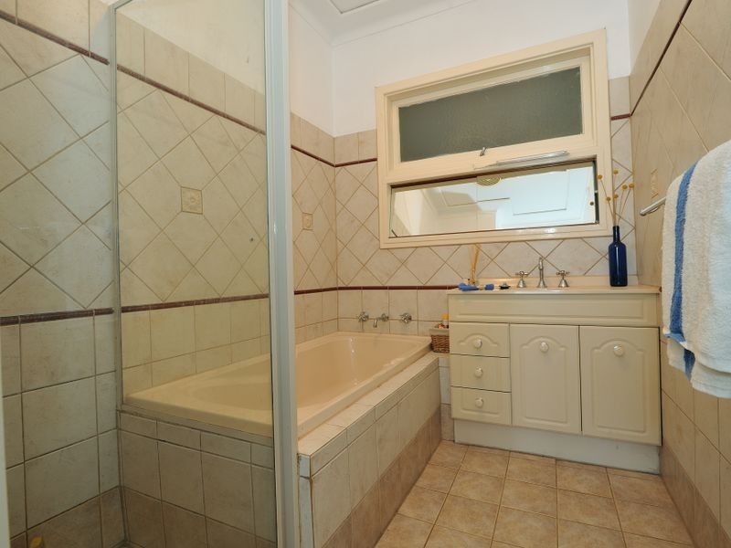 77 Wellard Rd, Calista WA 6167