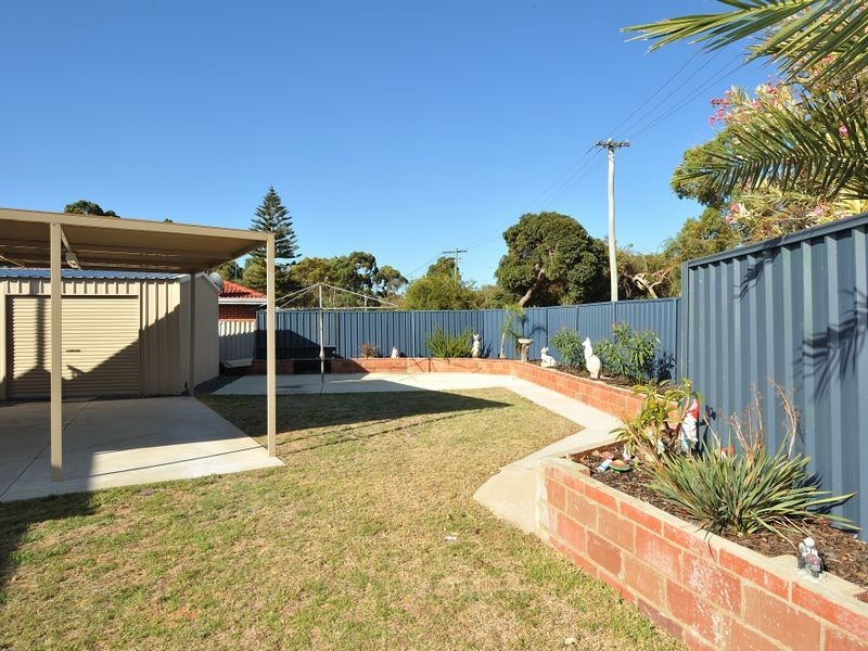 77 Wellard Rd, Calista WA 6167