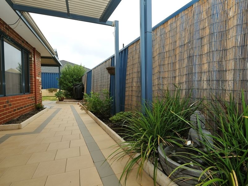 7 Hunter Way, Bertram WA 6167