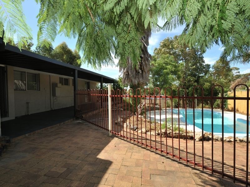 2 Tanson Road, Parmelia WA 6167