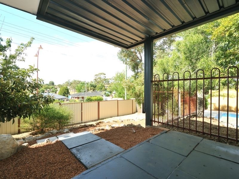 2 Tanson Road, Parmelia WA 6167
