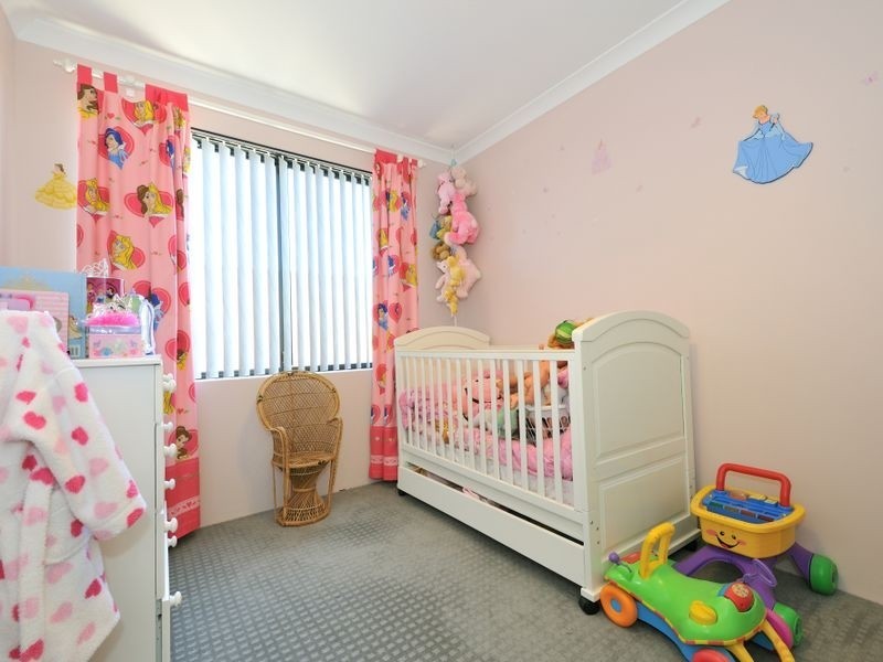 2 Berry Way, Bertram WA 6167