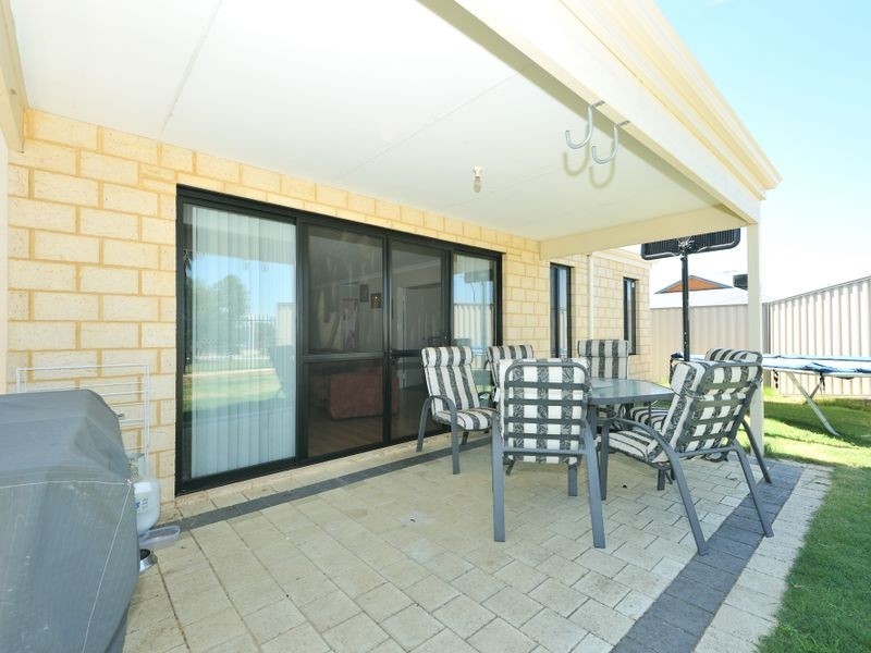 2 Berry Way, Bertram WA 6167