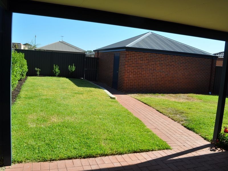17 Cornwall Lane, Baldivis WA 6171