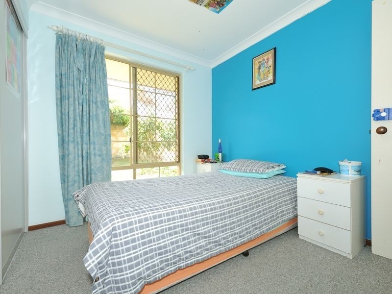 37 Challenger Avenue, Parmelia WA 6167