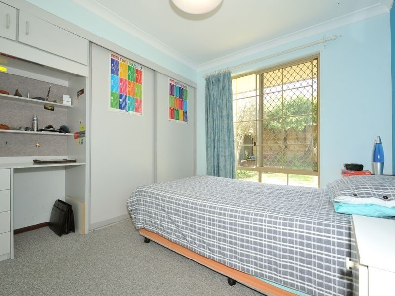 37 Challenger Avenue, Parmelia WA 6167