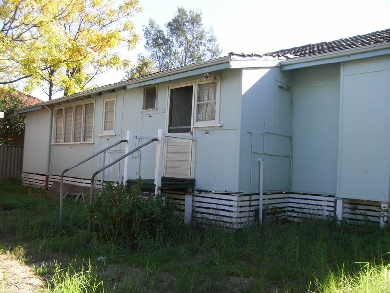 30 Ougden Way, Medina WA 6167