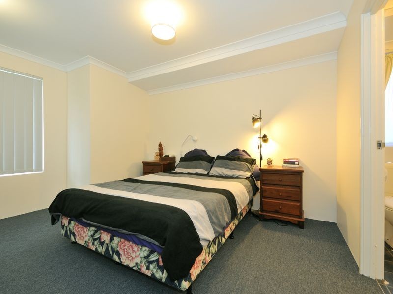 6 Oliver Vista, Bertram WA 6167