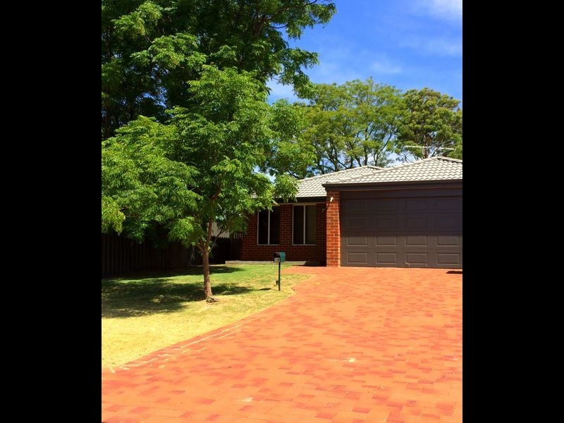 18 Blay Rd, Calista WA 6167