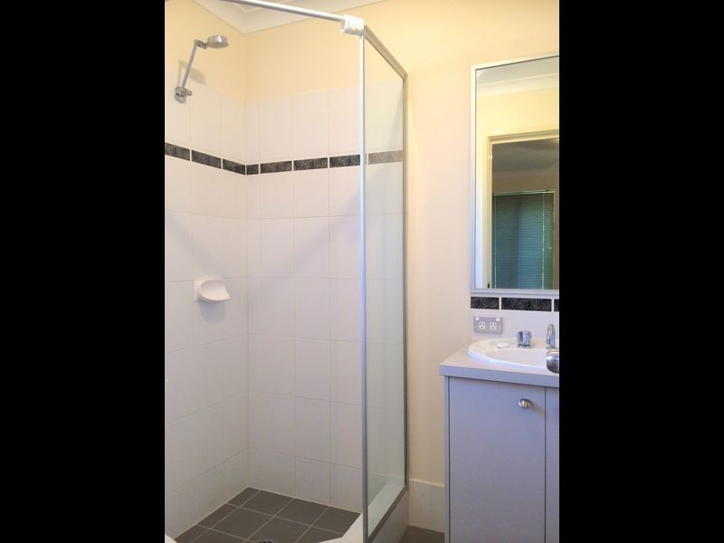 18 Blay Rd, Calista WA 6167