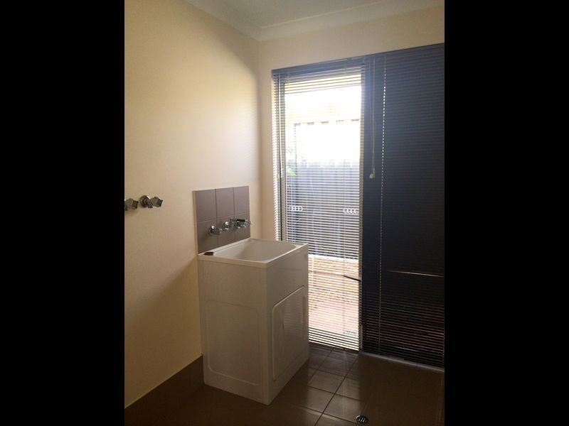 18 Blay Rd, Calista WA 6167