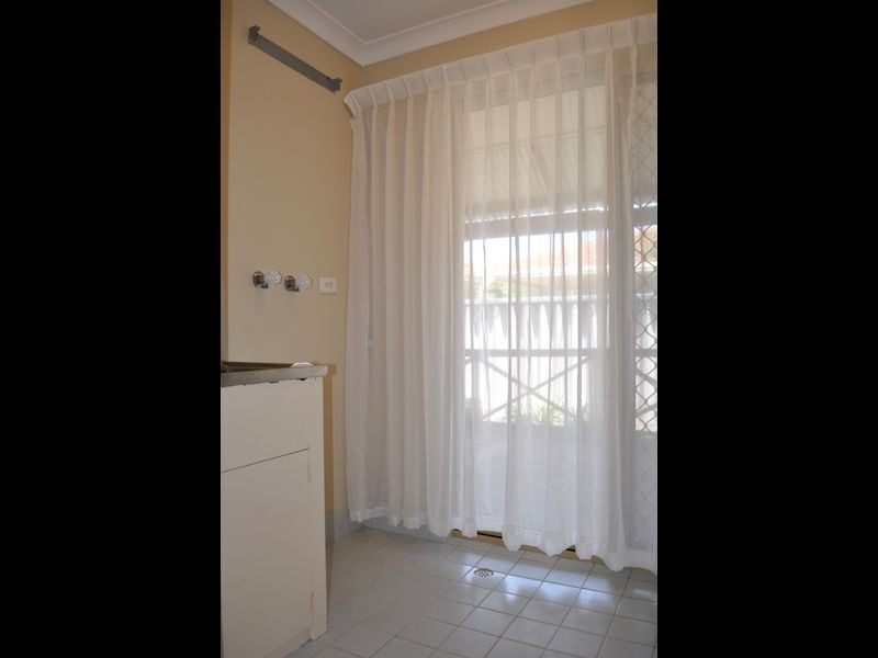 25A Gaze Court, Armadale WA 6112