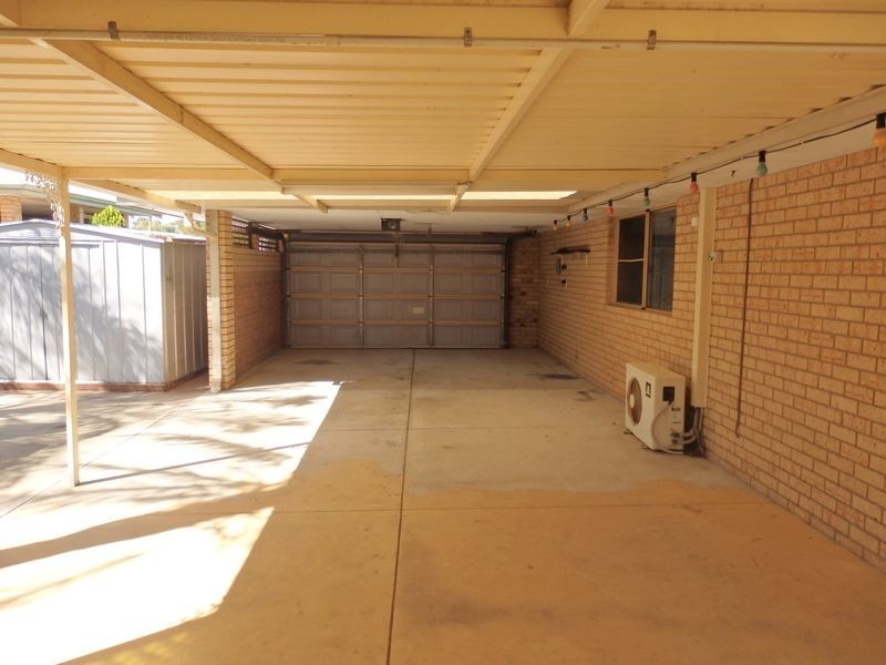 13 Ferris Green, Parmelia WA 6167