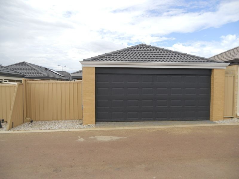 10 Darton Loop, Bertram WA 6167