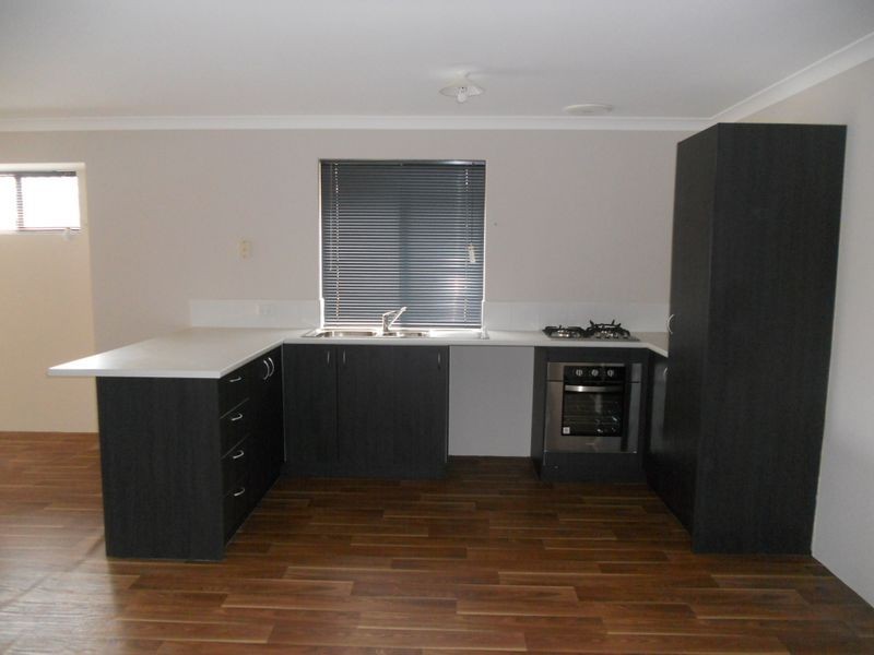 10 Darton Loop, Bertram WA 6167