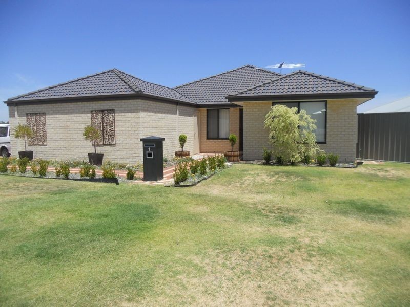 1 Chertsey Way, Wellard WA 6170