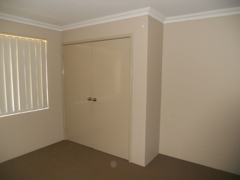 1 Chertsey Way, Wellard WA 6170