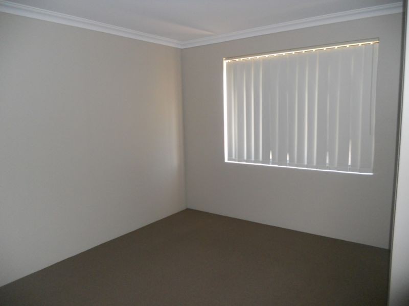 1 Chertsey Way, Wellard WA 6170