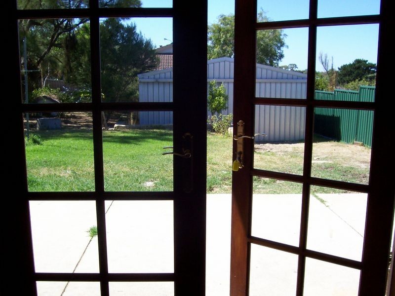 8 Jacques Place, Orelia WA 6167