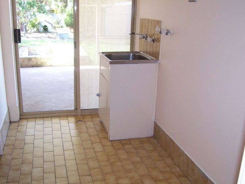 8 Jacques Place, Orelia WA 6167