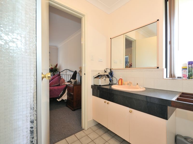 2 Burrows Place, Parmelia WA 6167