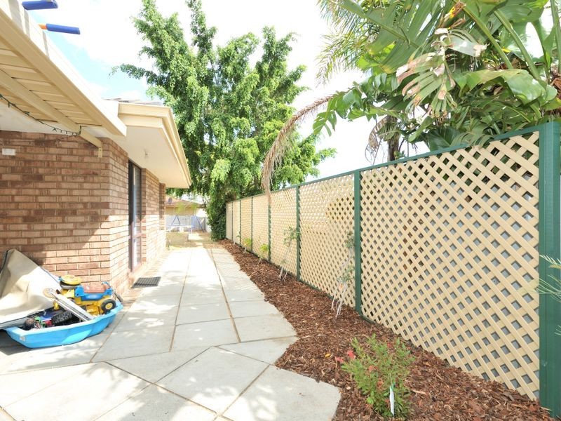 2 Burrows Place, Parmelia WA 6167