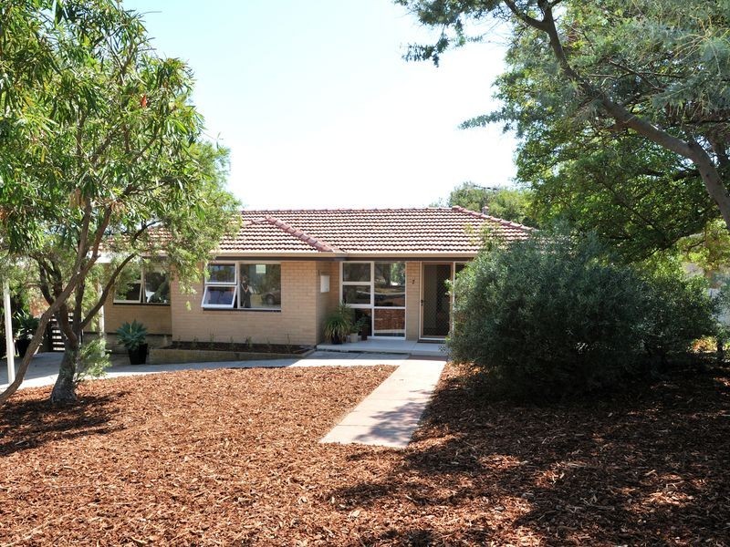 7 David Place, Calista WA 6167