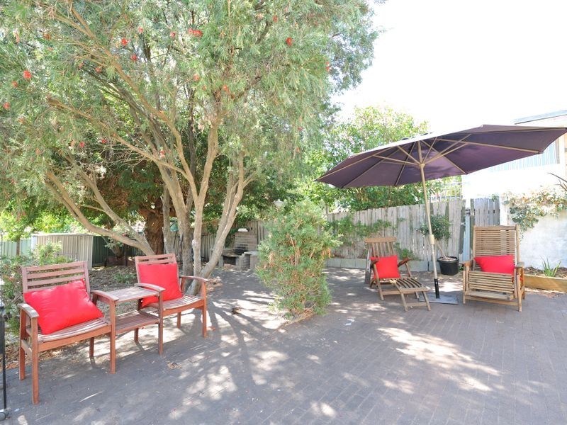 7 David Place, Calista WA 6167