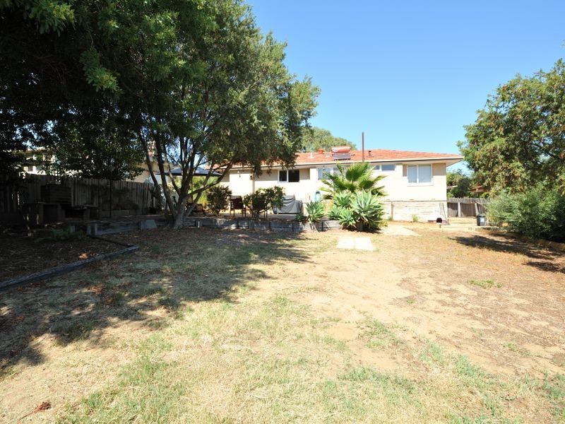 7 David Place, Calista WA 6167