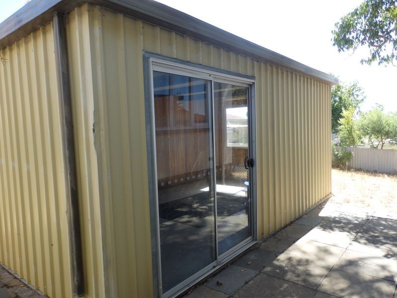 64 Mulligan Way, Orelia WA 6167
