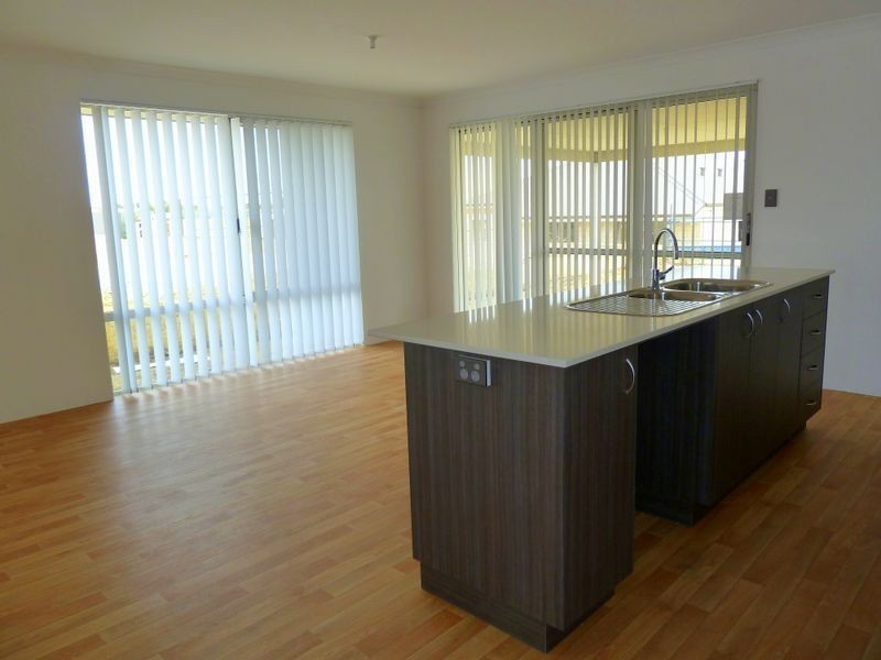 6 Solstice Bend, Wellard WA 6170